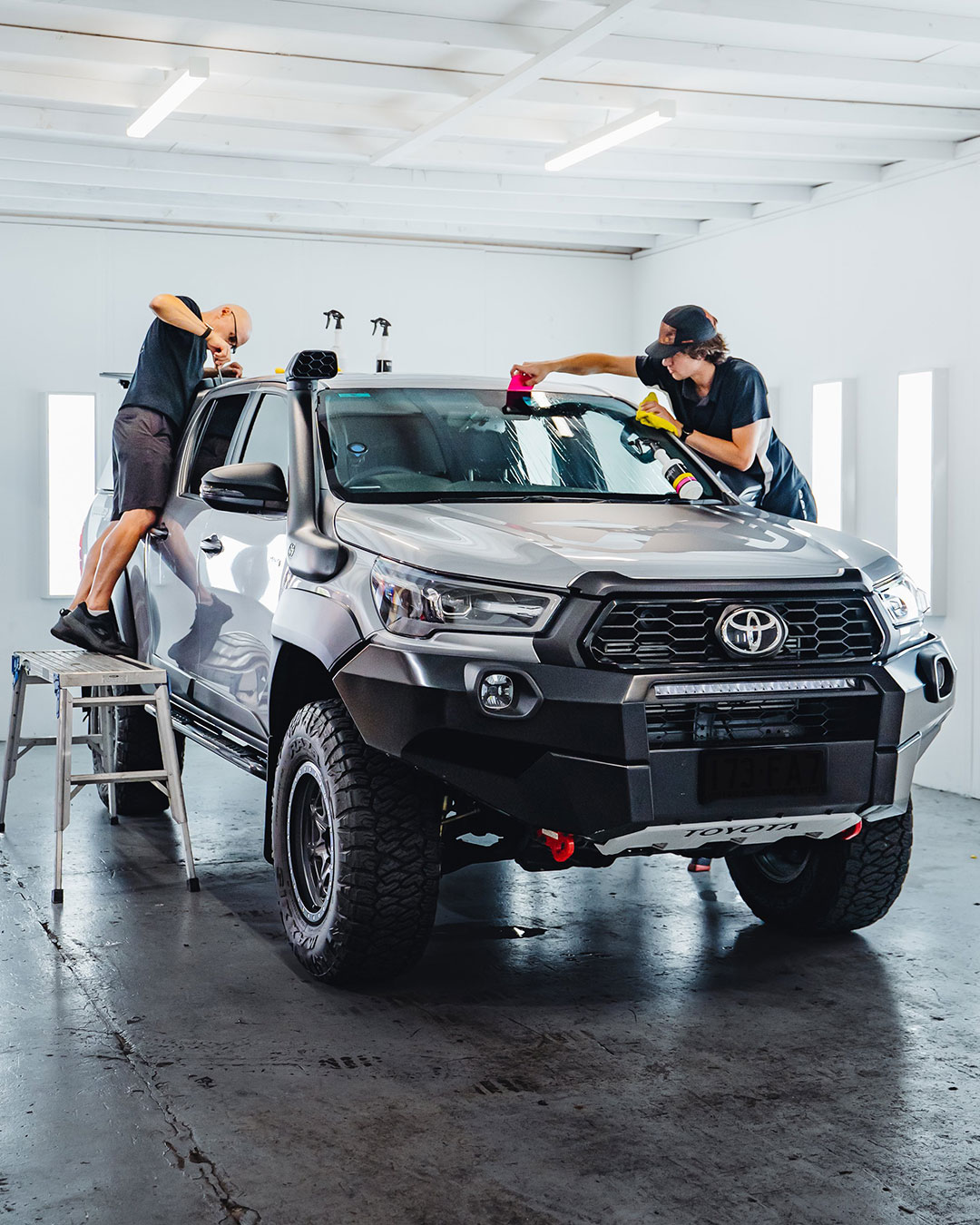 applying ppf on a toyota hilux 4wd paint protection